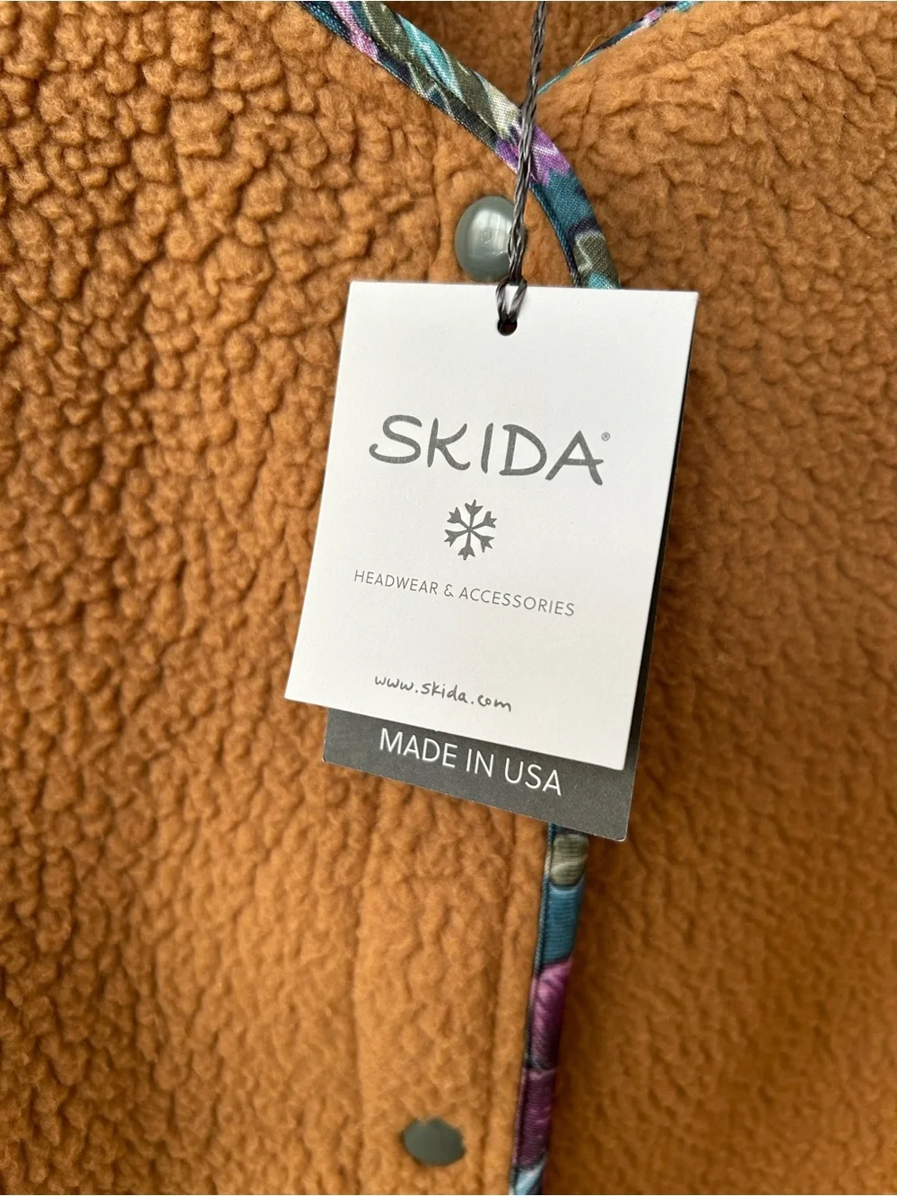 NWT! SKIDA Snap Vest, color Biscuit. Slightly cropped, versatile layer. Made US